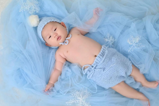 宁夏宝宝吐奶频繁怎么回事